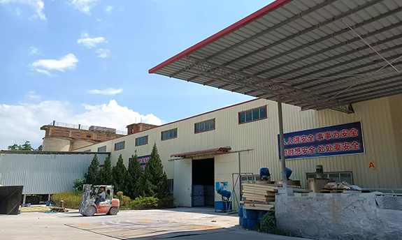 Plastic raw material supplier